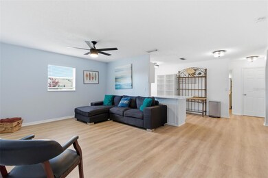 2227 Montclair Dr, Sarasota, FL 34231 - photo 5