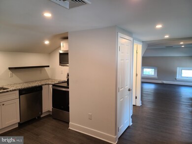 507 Germantown Pike unit 3RD FL, Lafayette Hill, PA 19444 - photo 4