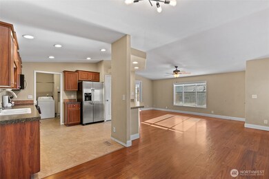 561 Morning View Ave, East Wenatchee, WA 98802 - photo 5