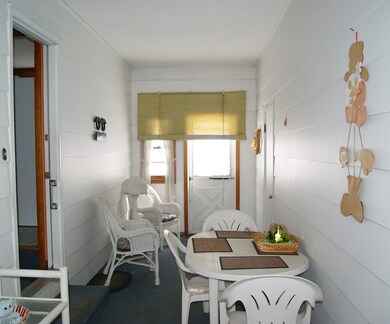 56 Woodland St, Holyoke, MA 01040 - photo 5