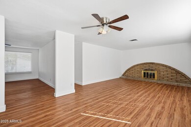 6437 W College Dr, Phoenix, AZ 85033 - photo 7