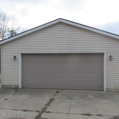 1696 N Sheridan Garage