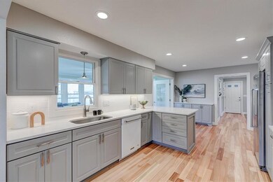 4812 38th Place, Des Moines, IA 50310 - photo 2