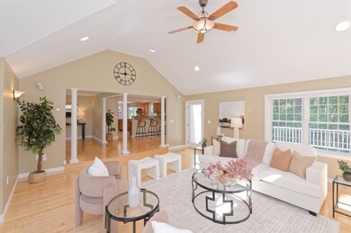 23 Forest Park Dr, Mendon, MA 01756 - photo 4