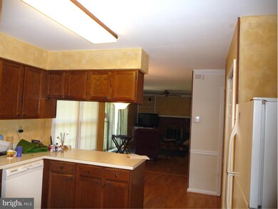 10 Oakbrook Ct, Stafford, VA 22554 - photo 2