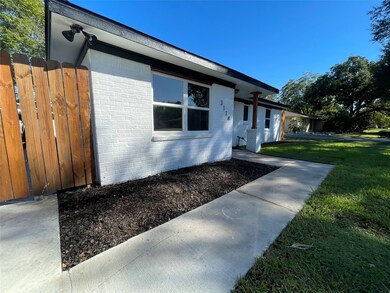 3114 Garapan St, Houston, TX 77091 - photo 2