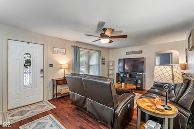 1811 Christopher Ln, Indianapolis, IN 46224 - photo 2