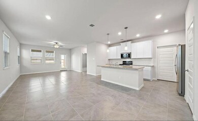 5631 Giving Grace Way, Houston, TX 77048 - photo 2