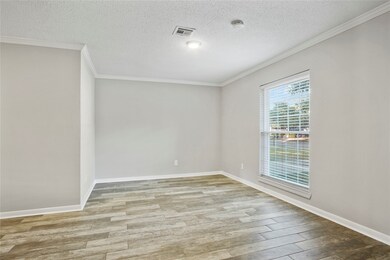 7519 Deep Forest Dr, Houston, TX 77088 - photo 2