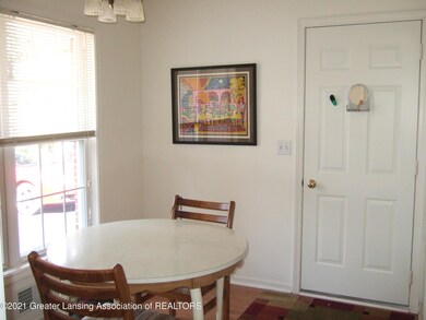 Kitchen Dining Area