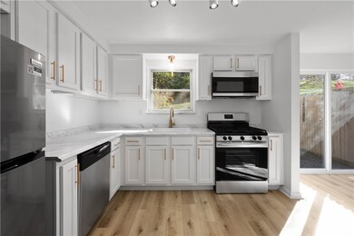 2001 Denning Way unit A, North Versailles, PA 15137 - photo 2