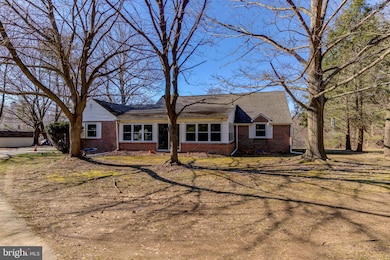 819 Crum Creek Rd, Springfield, PA 19064 - photo 5