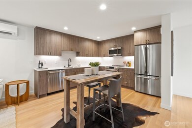 2212 Broadway E, Seattle, WA 98102 - photo 7