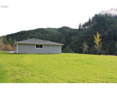 16855 Oregon 42, Myrtle Point, OR 97458 - photo 4