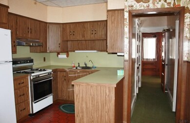 106 S Allen St, Albany, NY 12208 - photo 7