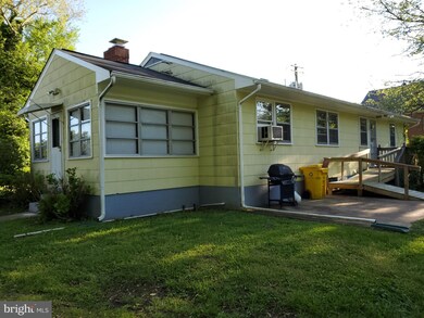 14 Friendship Rd W, Friendship, MD 20758 - photo 2