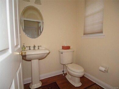 2397 Napa Dr, Easton, PA 18040 - photo 4