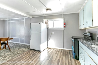 603 Elm St-007