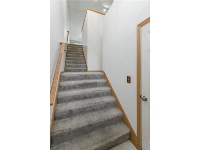 8570-Grove-Cir-5