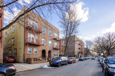 48-41 45th St, Flushing, NY 11377 - photo 4