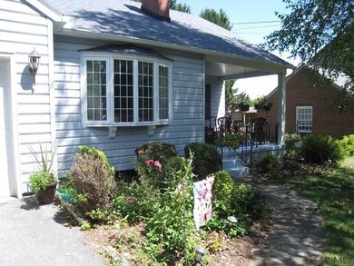 2010 Sunshine Ave, Johnstown, PA 15905 - photo 3