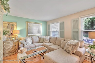 05-LIVING ROOM