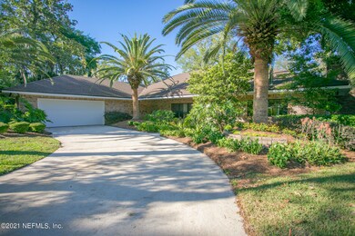 5207 Magnolia Oaks Ln, Jacksonville, FL 32210 - photo 4