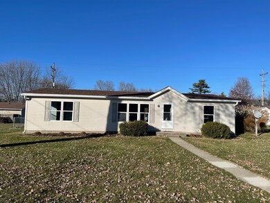 302 E Washington St, Roachdale, IN 46172 - photo 2