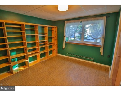 1820 Maumee Ave, Allentown, PA 18103 - photo 4