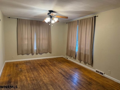 1609 Avenue I, Scottsbluff, NE 69361 - photo 6