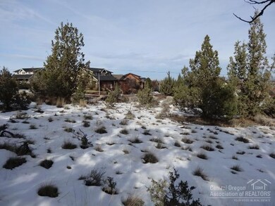 3570 SW Salmon Ave, Redmond, OR 97756 - photo 4