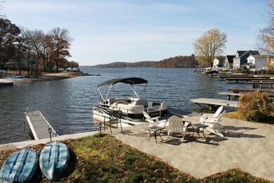 15 Benedict Dr, Lake Hopatcong, NJ 07849 - photo 2