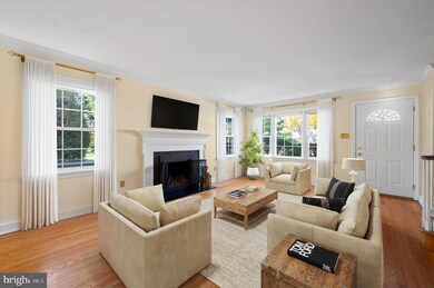 310 Henry Ln, Wallingford, PA 19086 - photo 2