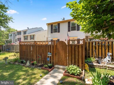 3328 Tapestry Cir, Burtonsville, MD 20866 - photo 2