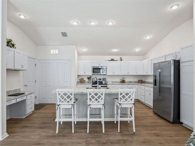 3377 Clara Ct, The Villages, FL 32163 - photo 4