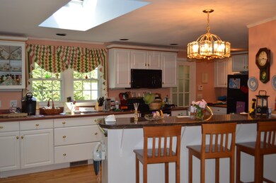 21 Schermerhorn Park, Lenox, MA 01240 - photo 4