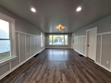 304 W Morrell St, Streator, IL 61364 - photo 6