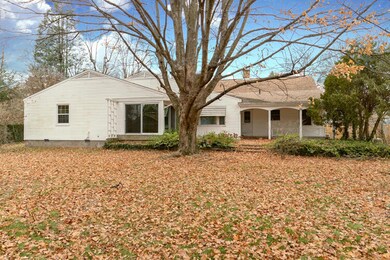 1440 Cedar St Niles Yard 6