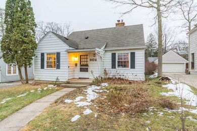 904 Edgewood Place, Ann Arbor, MI 48103 - photo 3