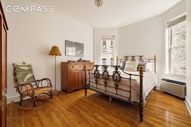 126 W 96th St unit 3E, New York, NY 10025 - photo 4