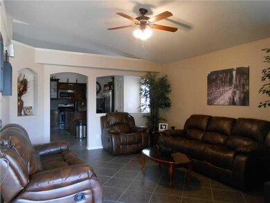 14321 Desert Orchid Dr, El Paso, TX 79928 - photo 3