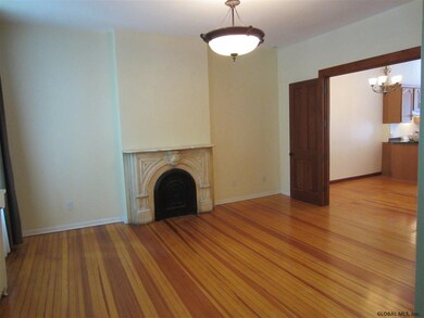 128 Chestnut St, Albany, NY 12210 - photo 5