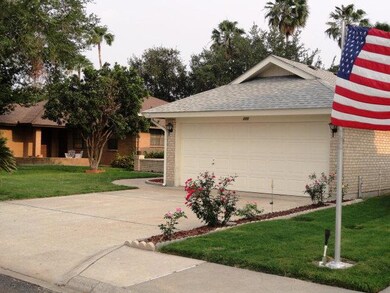 305 Rebecca Dr unit 464, Alamo, TX 78516 - photo 2