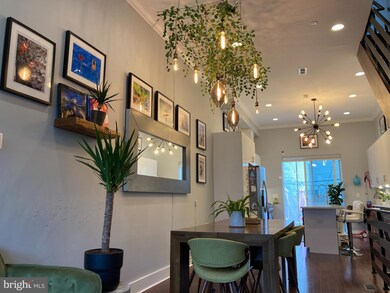 2242 Reed St, Philadelphia, PA 19146 - photo 2