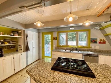 16 Morgan Cir, Amherst, MA 01002 - photo 7