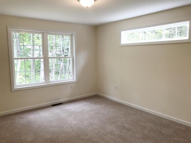 39 Regency Ct, Rochester, NH 03867 - photo 6