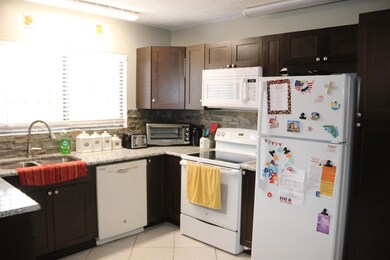 4407 Woodstock Dr unit A, West Palm Beach, FL 33409 - photo 5