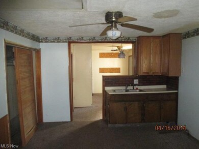 771 Kenilworth Ave, Sheffield Lake, OH 44054 - photo 7