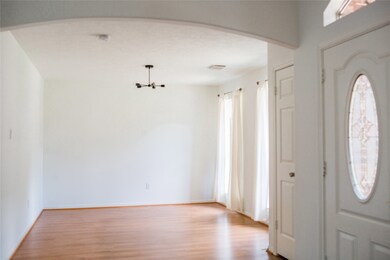 7210 Birchtree Forest Dr, Houston, TX 77088 - photo 5