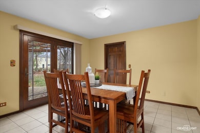 1713 Harris Ln, Naperville, IL 60565 - photo 3